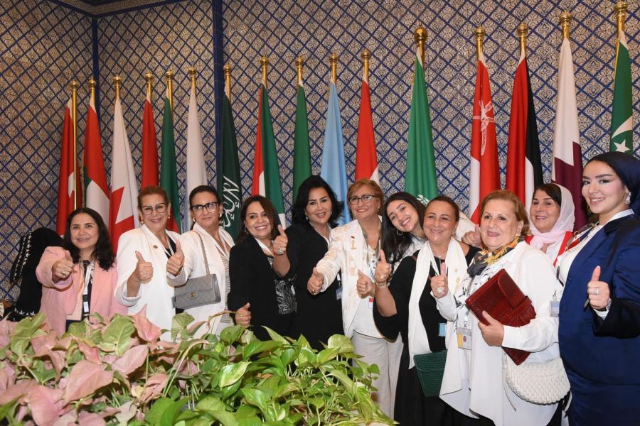 مجلس سيدات الأعمال العرب يجمع نخبة نسائية بالقاهرة.. وفريال زياري ضمن المشاركات